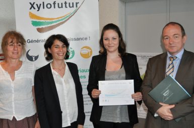 Maud CHEMIN, lauréate 2013 du prix « chaire de la valorisation de la chimie du pin maritime »